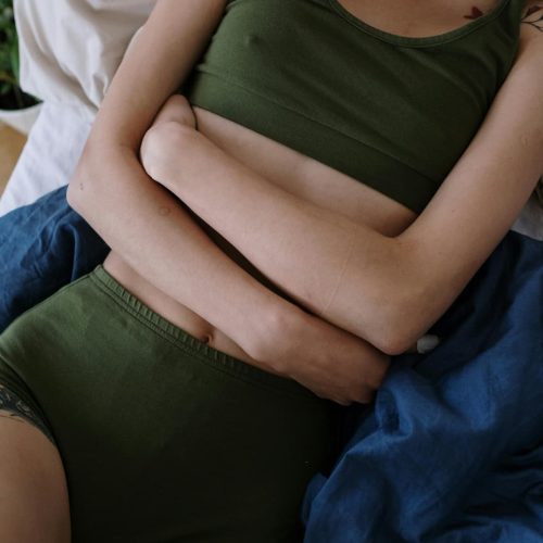 pexels-cottonbro-6542693 (1) Darm Beschwerden Frauen